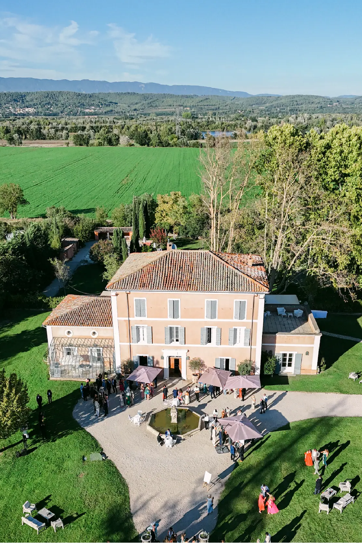 adhesion-HELLYJULIEPlan de travail 1domaine-de-la-garde-mariage-provence-juliehelly-photographe